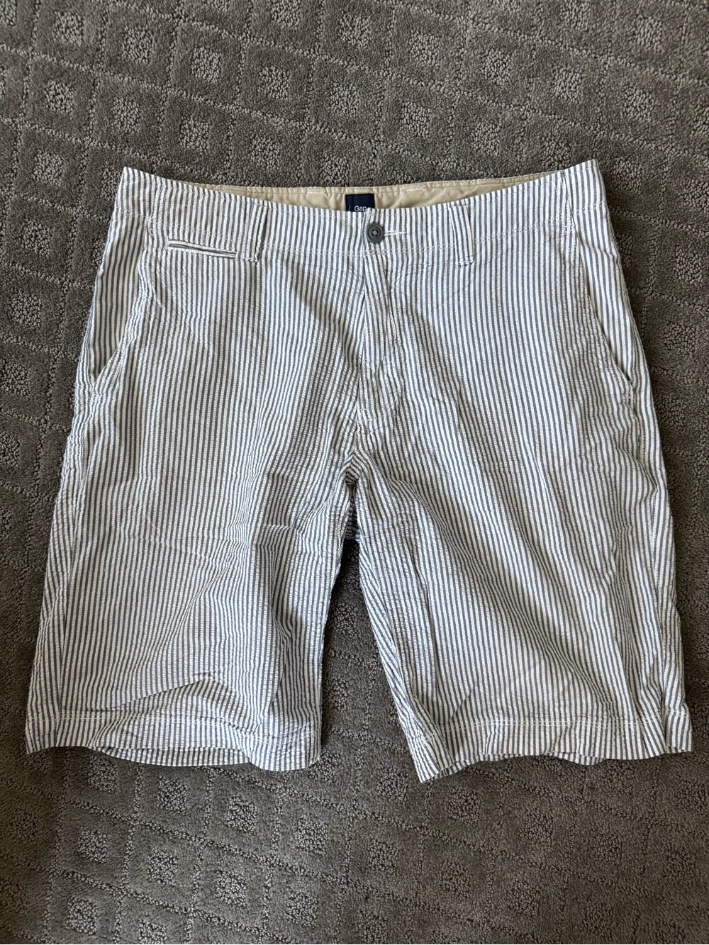 Men's GAP seersucker Blue & White  Cotton Striped Shorts Size 33